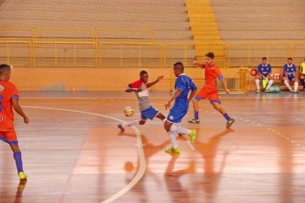 Domingo tem Piraí x Grajaú pela semifinal do Estadual Sub-20 de Futsal