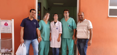 Secretaria de Ciência e Tecnologia de Piraí produz protetores faciais para ajudar no combate à pandemia de coronavírus