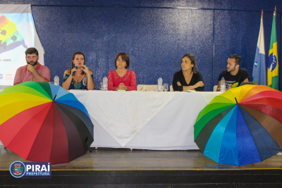 Secretaria de Assistência Social debate qualificação de atendimento à população LGBTI+