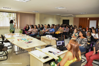 Piraí recebe etapa de implantação da Base Nacional Comum Curricular do MEC